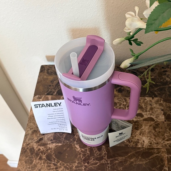 Stanley Purple Quencher H2.0 Tumbler - Picture 2 of 2